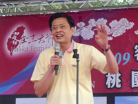 行政院客委會主委黃玉振於客庄十二大節慶的「桐舟共渡」活動中致詞