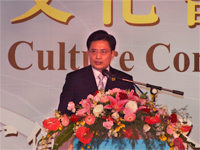 行政院客家委員會主委黃玉振在開幕時致詞。