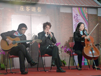 Afternoon Tree爵士樂團在a-ha客家藝術節記者會上帶來精采演出。